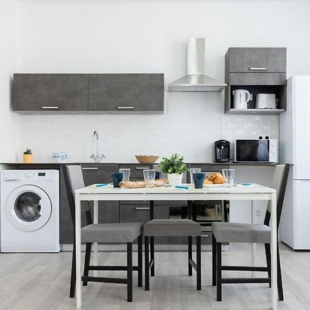 Le 29 - Emplacement Ideal Pour Ce T2 Épernay Exterior foto